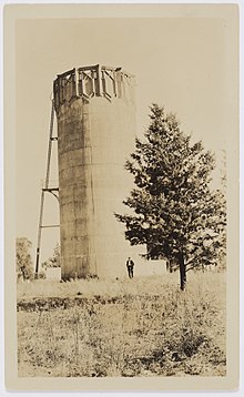 Single Burley Griffin Water Tower in 1912/1913 Water Tower Leeton 1912-13.jpg