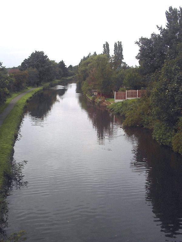 The Leeds and Liverpool Canal at Maghull looking towards Leeds from Westway Bridge