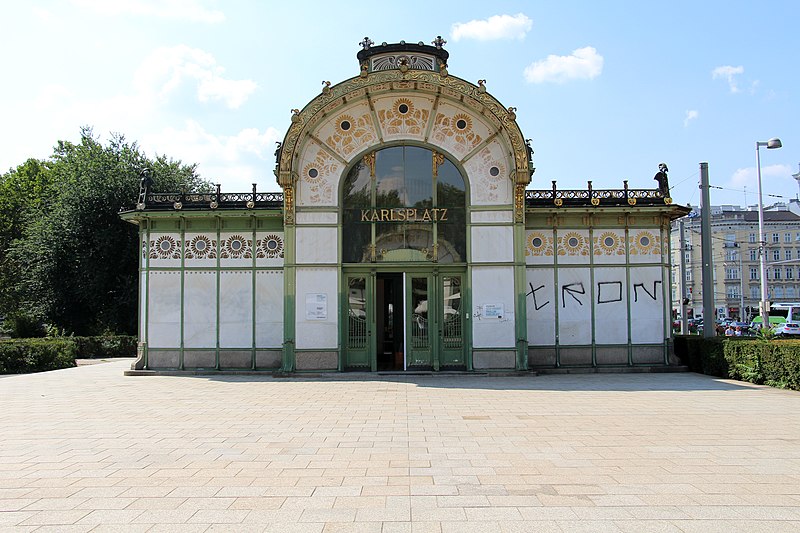 File:Wien - Karlsplatz Stadtbahnstation (30787481738).jpg