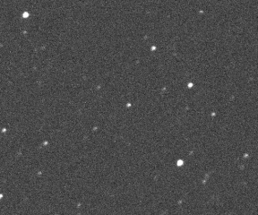 2014 MU69 mallonge kaŝas stelon (centre) la 17-a de julio 2017.