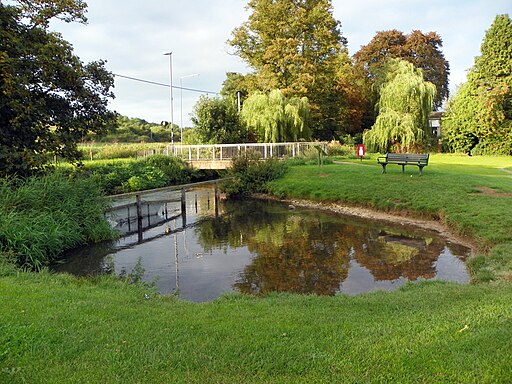 Wooburn Green-Little Marlow 080 River Wye (10379352394)