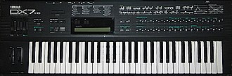 Yamaha DX7-II synthesizer, similar to one of the synthesizers used in producing Oktophonie Yamaha DX7IID.jpg