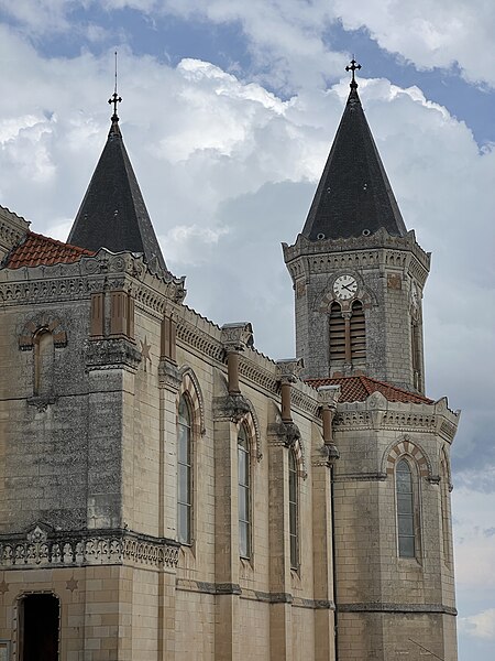 File:Église Saint Jean Apôtre - Régnié-Durette (FR69) - 2023-07-24 - 13.jpg