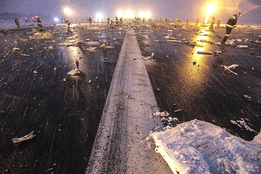 Boeing ростов. Боинг-737 Флай Дубай крушение. Катастрофа Boeing 737 в Ростове-на-Дону. Boeing 737 flydubai Ростов на Дону.