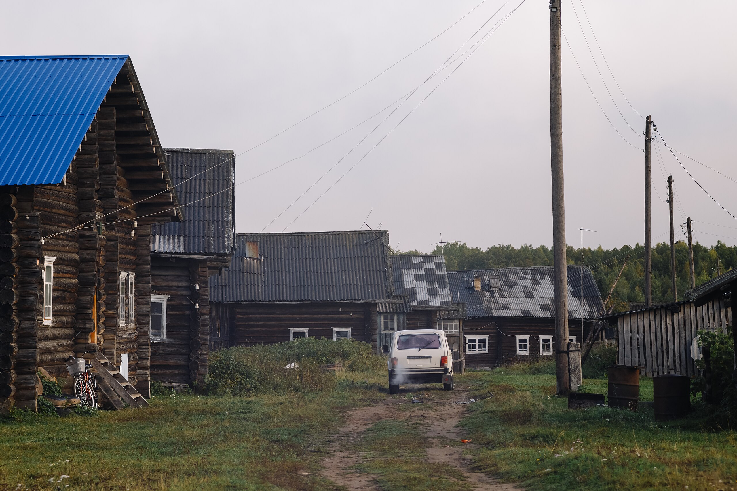 File:В деревню Кони Республики Коми можно добраться только на личной машине  - общественный транспорт сюда не ходит.jpg - Wikimedia Commons