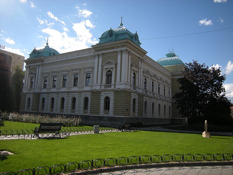 File:Зграда Окружног начелства - данас Градска управа Крушевац.JPG
