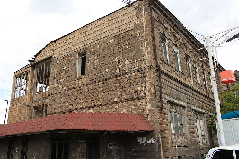 File:Աշտարակ ԲՆԱԿԵԼԻ ՏՈՒՆ5-6.JPG