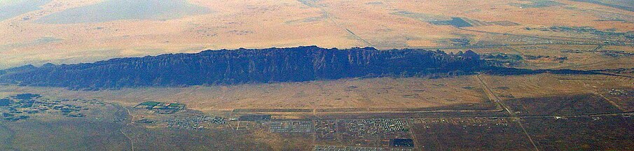 Aerial picture of Jebel Hafeet from the east