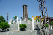 位于站区的徐文科烈士纪念碑