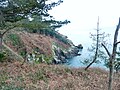 Poullan-sur-Mer : les falaises en face du hameau de Kergren.