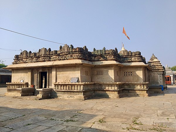 Image: 11th century Someshwara temple, Lakshmeswar, Karnataka India   13