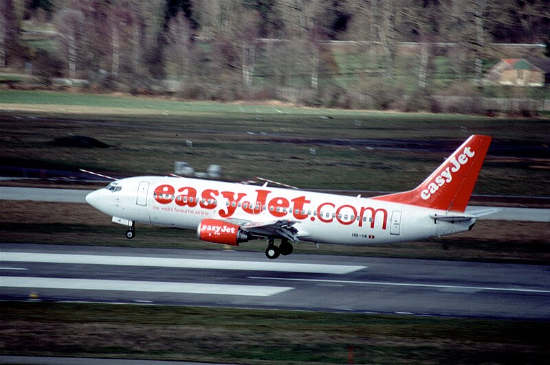 File:121ad - EasyJet Switzerland Boeing 737-300, HB-IIK@ZRH,27.01.2001 - Flickr - Aero Icarus.jpg