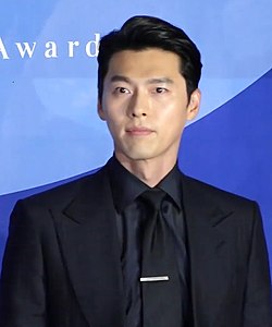 Hyun Bin in black suit at an award ceremony in May 2019