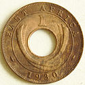 Οπίσθια όψη χάλκινου κέρματος κέρματος 1 σεντ (cent) Ανατολικής Αφρικής (με 2 ζεύγη ελεφαντόδοντων).
