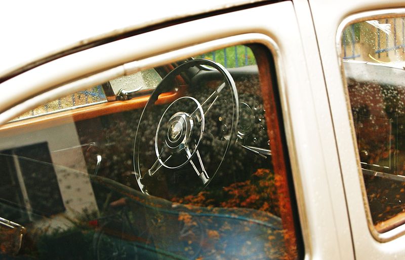 File:1963 Rover 80 P4 - interior (8800491881).jpg