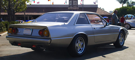 Ferrari 365 Gt4 2 2 400 And 412 Wikiwand