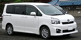 2010 Toyota Voxy Z(S).jpg
