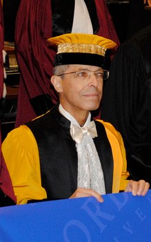 Professor Georges Molinié vid Université Paris-Sorbonne, Frankrike.