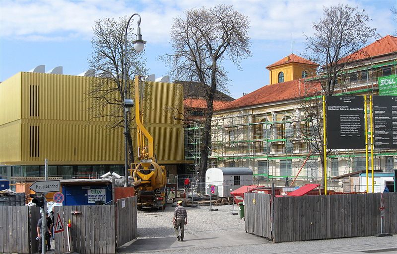 File:2012-04-03 Umbau Lenbachhaus Muenchen-2.jpg