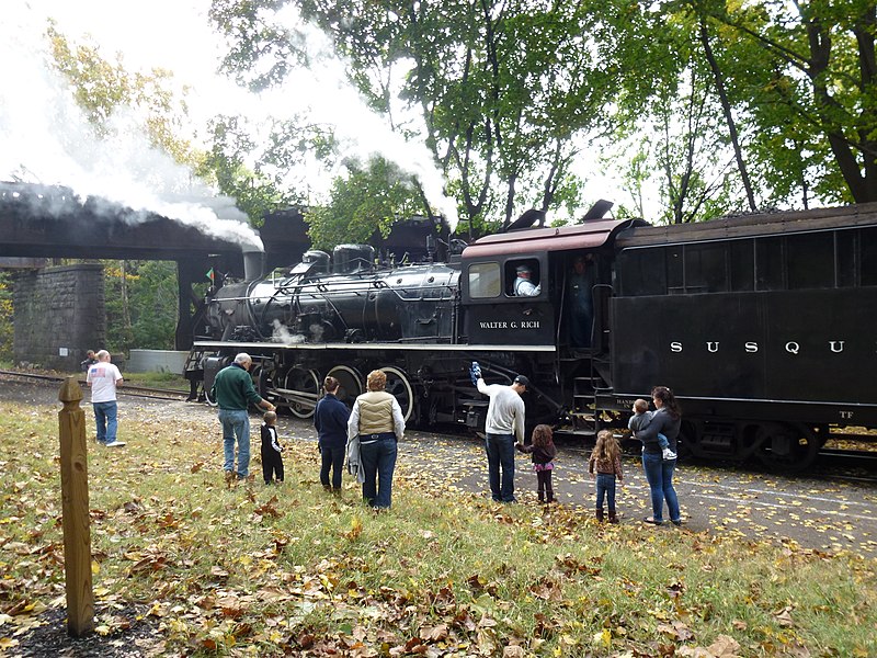 File:20121020-Delaware River Railroad (7) (8114439382).jpg