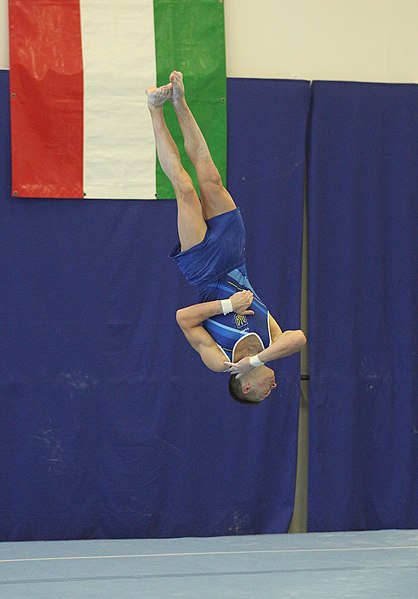 File:2019-05-25 Budapest Cup age group I all-around competition floor exercise (Martin Rulsch) 094.jpg