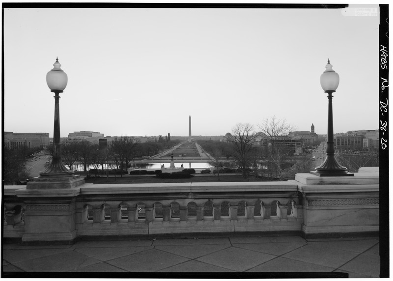 File:20 view west from western terrace toward washington.tif