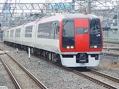 A 253 series EMU on a Narita Express service in March 2006