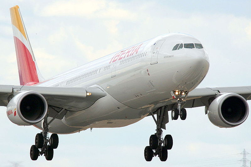 File:A330 Iberia EC-MAA (14310854041).jpg