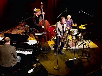 Middleton with pianist Kalman Olah, drummer Adam Nussbaum and bassist Morten Ramsbol at Porgy & Bess - Vienna, Austria in 2015 AM w-Adam, Kalman & Morten @ Porgy 2015.jpg