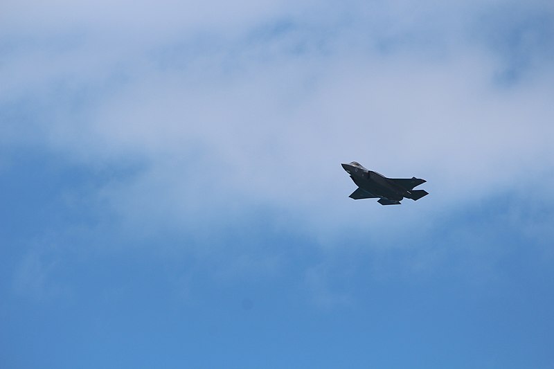 File:Air Force Fly By on Tel Aviv Beach 2019 IMG 3712.JPG