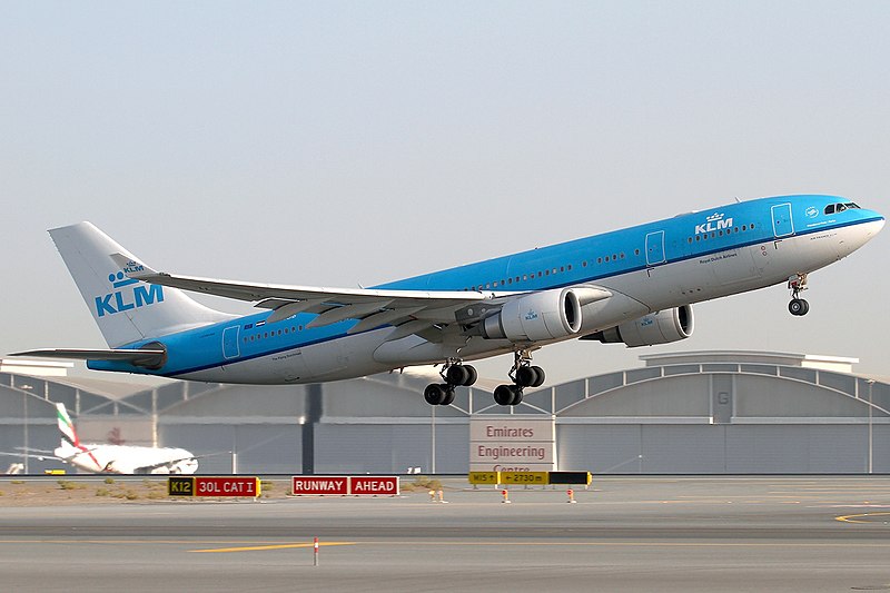 File:Airbus A330-203, KLM - Royal Dutch Airlines AN1630449.jpg