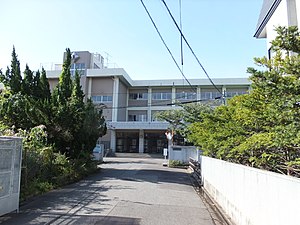 秋田市立築山小学校