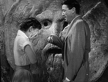 File:Audrey Hepburn and Gregory Peck at the Mouth of Truth Roman Holiday