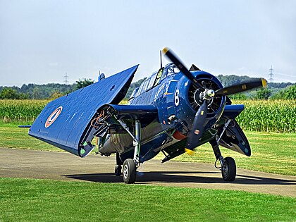 Grumman TBF Avenger, durante o festival aéreo "OTT 2011" no aeródromo Hahnweide, Kirchheim unter Teck, Alemanha. (definição 2 000 × 1 331)