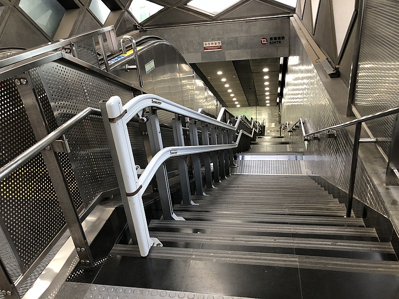 File:Barrier-free facilities at Exit A of Beijing Subway Caishikou Station.jpg