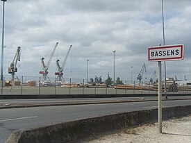 Bassens 1 (docks sur la Garonne).JPG