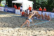 Deutsch: Beachhandball Europameisterschaften 2019 (Beach handball Euro); Tag 4: 5. Juli 2019 – Frauen, Viertelfinale, Niederlande-Griechenland 2:1 (25:12, 18:24, 7:6) English: Beach handball Euro; Day 4: 5 July 2019 – Quarter Final Women – Netherlands-Greece 2:1 (25:12, 18:24, 7:6)