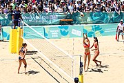 Deutsch: Beachvolleyball bei den Olympischen Jugendspielen 2018; Tag 9, 15. Oktober 2018; Mädchen, Viertelfinale: Italien-China 2–0 (21–16/21–9) English: Beach volleyball at the 2018 Summer Youth Olympics at 15 October 2018 – Girls Quarterfinals: Italy-China 2–0 (21–16/21–9)