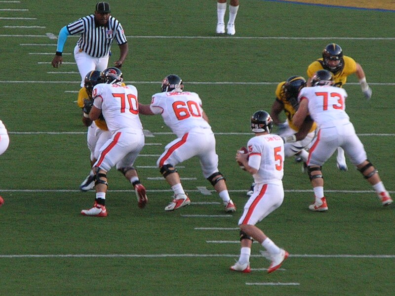 File:Beavers on offense at OSU at Cal 2009-11-07 2.JPG