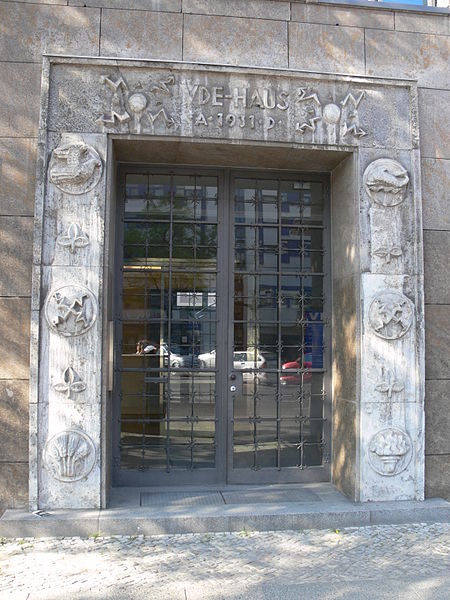 File:Berlin VDE-Haus Portal.jpg