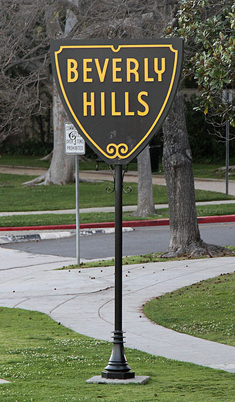 Sign marking the Beverly Hills city limit
