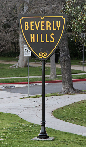 File:Beverly Hills Sign, LA, CA, jjron 21.03.2012.jpg