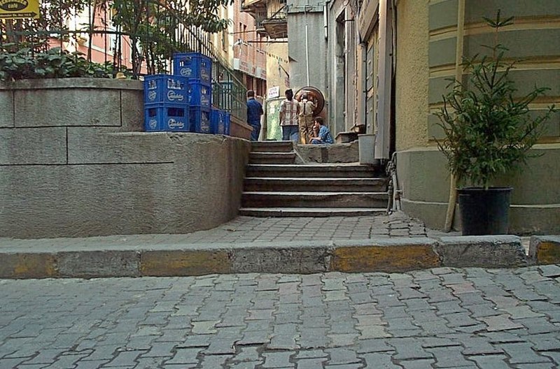 File:Beyoglu 5192 Nevit.jpg