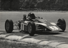 John Leffler won the series driving a Bowin P4a and a Bowin P6F (pictured) Bowin P6.png