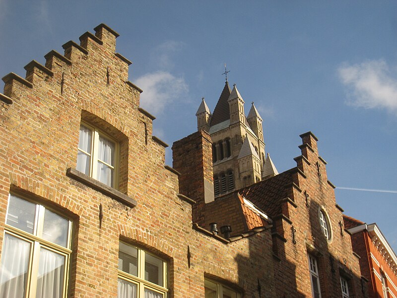 File:Buildings in Bruges - IMG 4685.JPG