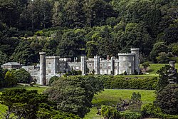 Замъкът Caerhays.jpg