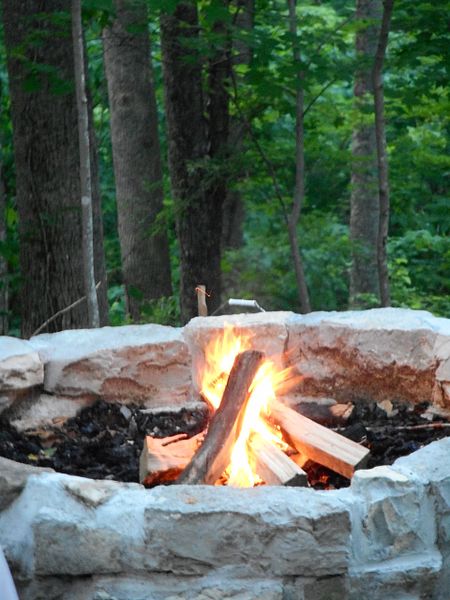 File:Campfire at NT (28605275832).jpg