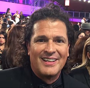 Carlos Vives Premios Lo Nuestro 2016.jpg