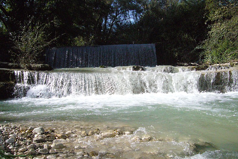 File:Cascata del Fiume Foro - panoramio.jpg