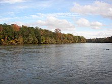 A view of the Catawba River in the Autumn Catawba River Rock Hill.JPG